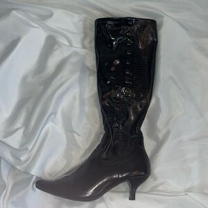 Brown zip up boots